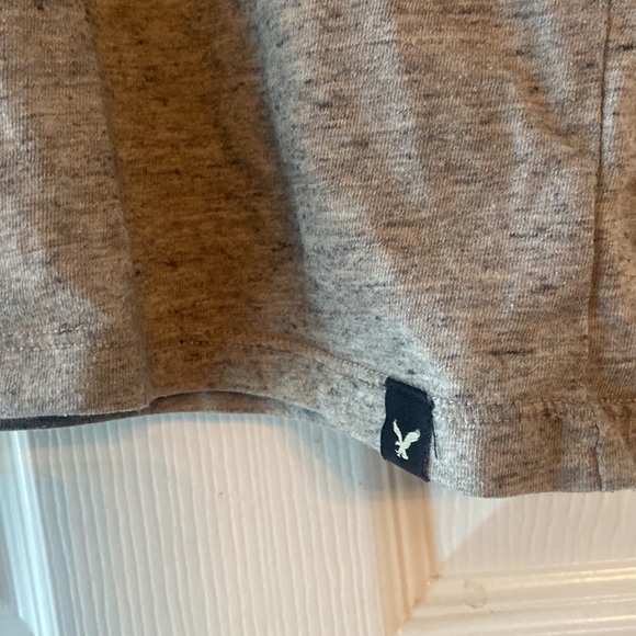 American eagle light weight grey tshirt - Picture 4 of 5